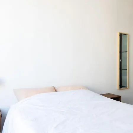 Spacious And Very Bright Cocoon For 2 In Paris アパート *