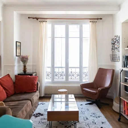 Spacious And Very Bright Cocoon For 2 In Paris * パリ