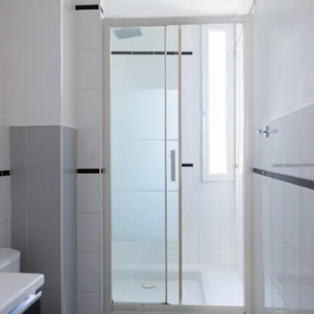 アパート Spacious And Very Bright Cocoon For 2 In Paris パリ